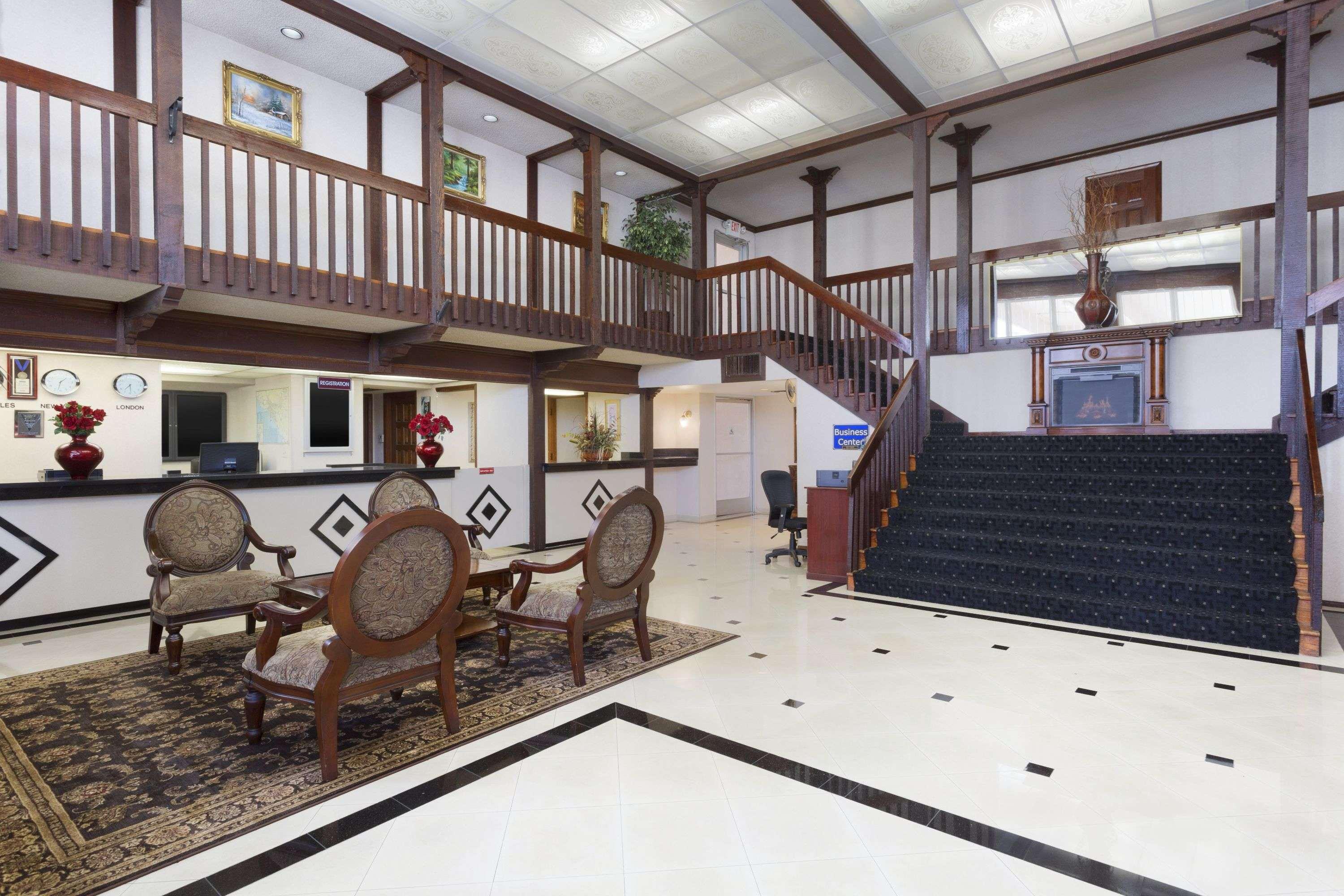 Travelodge By Wyndham Orange County Airport/ Κόστα Μέσα Εξωτερικό φωτογραφία