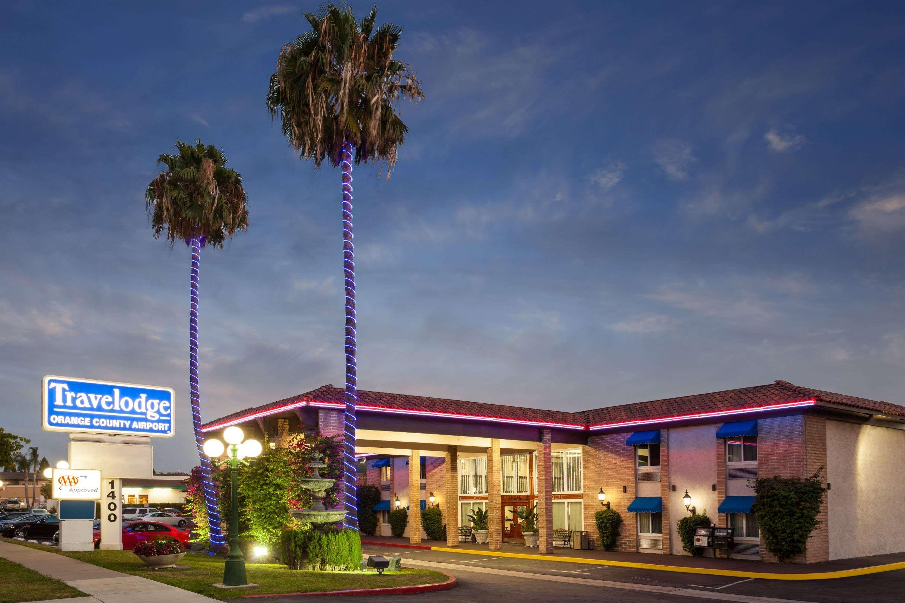Travelodge By Wyndham Orange County Airport/ Κόστα Μέσα Εξωτερικό φωτογραφία